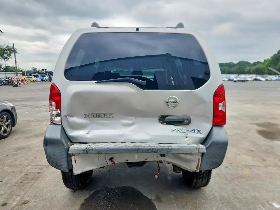 2011 NISSAN XTERRA OFF ROAD/S/SE  