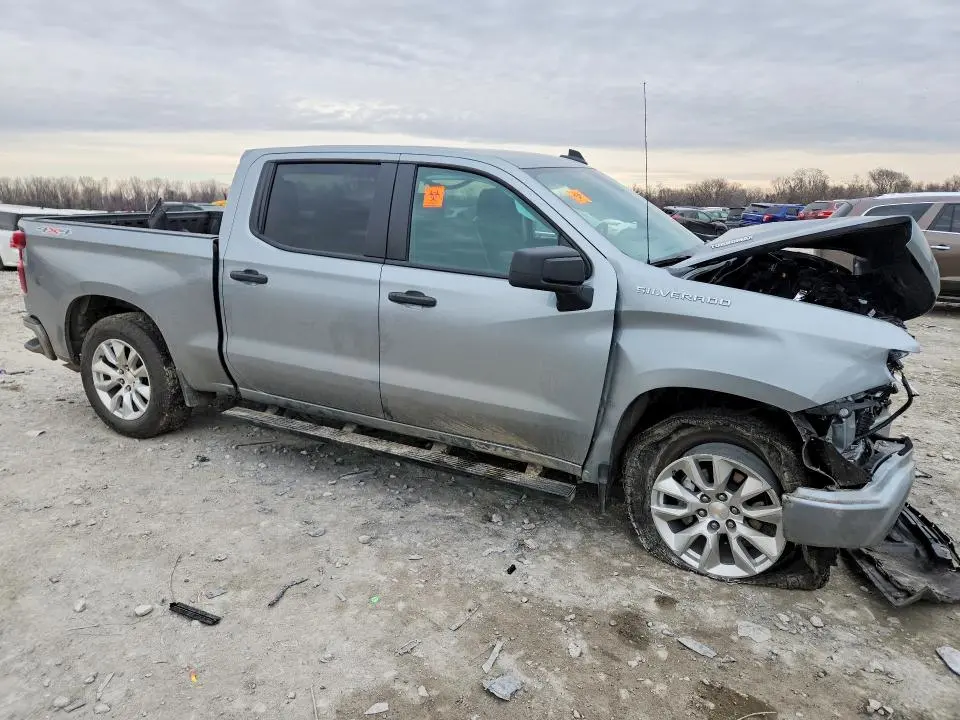 2025 CHEVROLET SILVERADO   