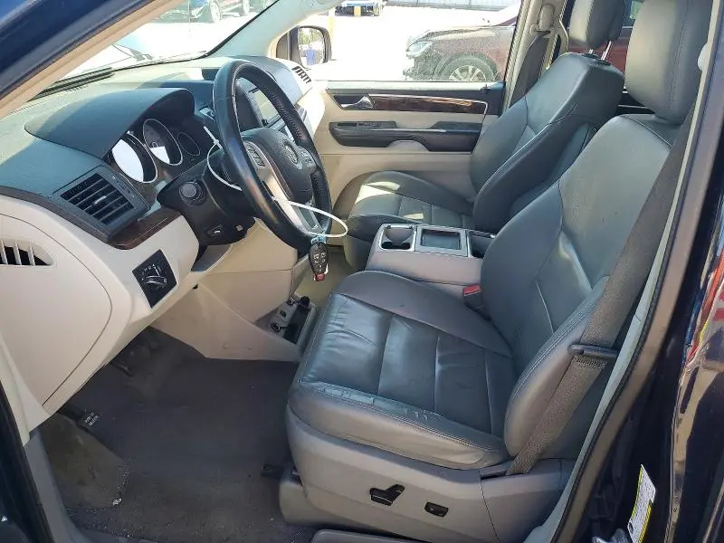 2013 VOLKSWAGEN ROUTAN SEL PREMIUM  