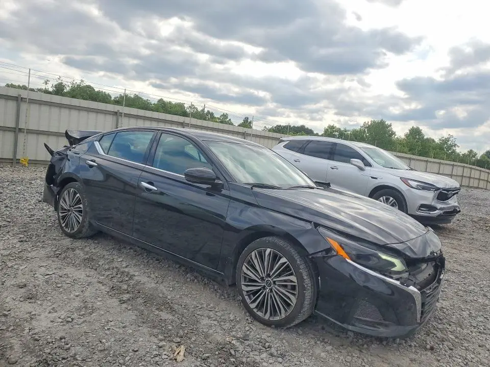 2024 NISSAN ALTIMA SL  