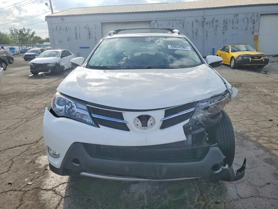 2014 TOYOTA RAV4 XLE  
