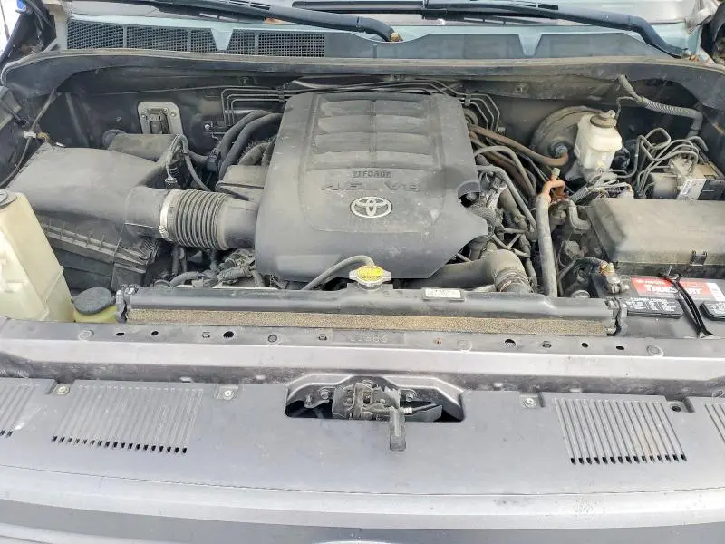2014 TOYOTA TUNDRA CREWMAX SR5  
