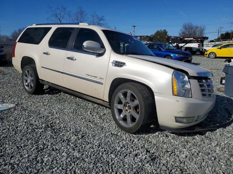2011 CADILLAC ESCALADE ESV PREMIUM  