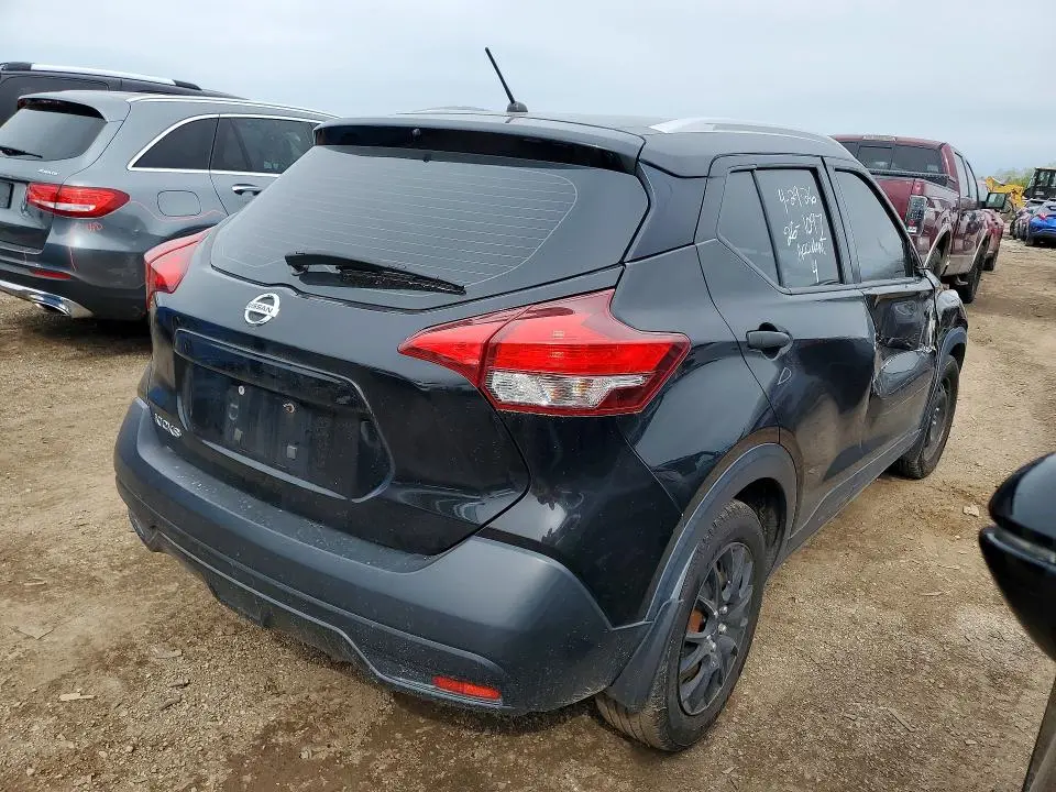 2018 NISSAN KICKS S  