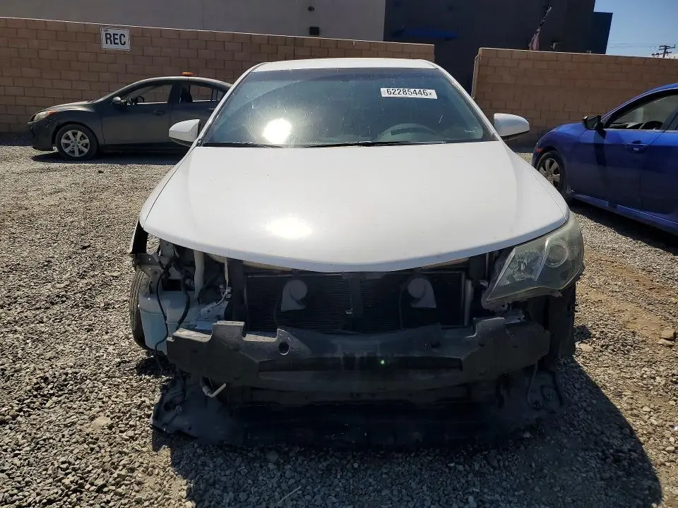 2013 TOYOTA CAMRY SE  