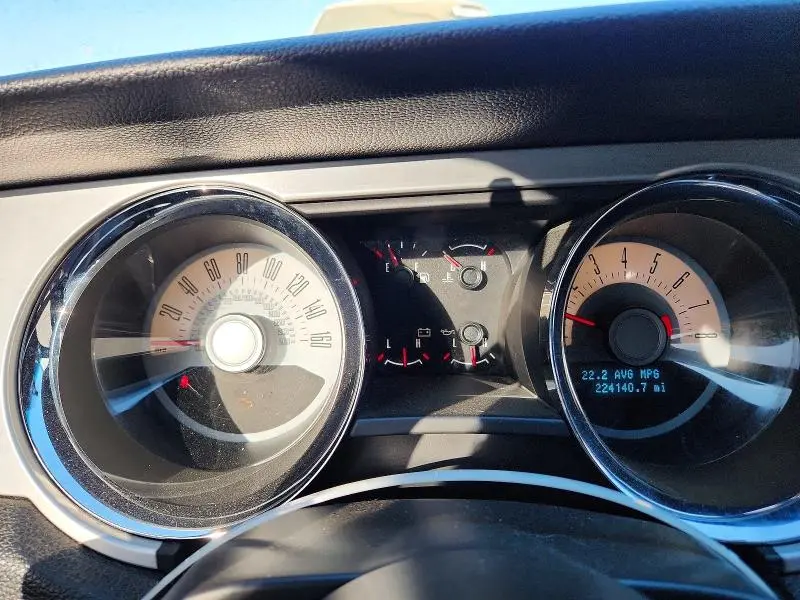 2011 FORD MUSTANG   