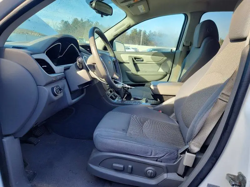 2015 CHEVROLET TRAVERSE LT  