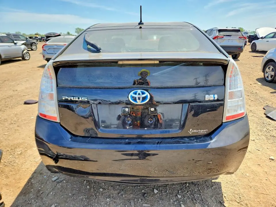 2011 TOYOTA PRIUS TWO  