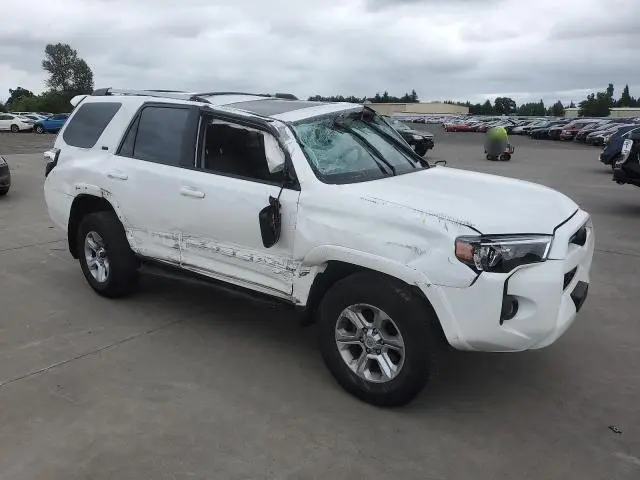 2023 TOYOTA 4RUNNER SE  