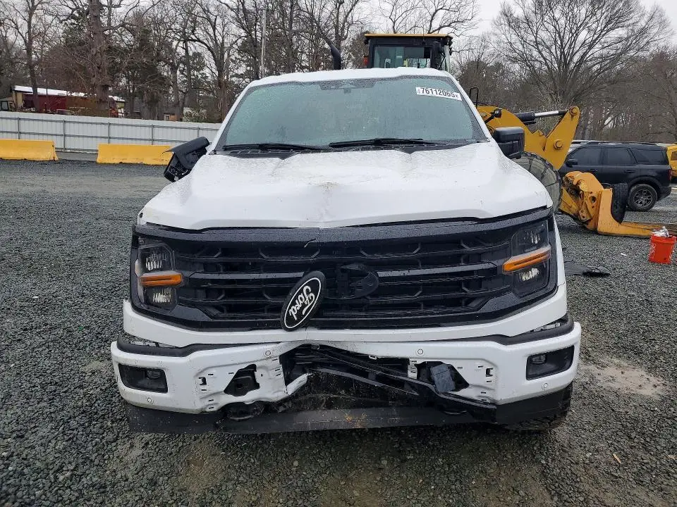 2024 FORD F150 XLT  
