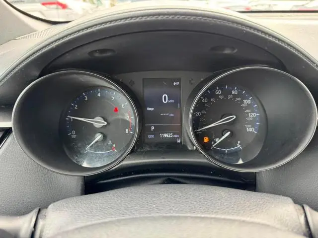 2019 TOYOTA C-HR LE  