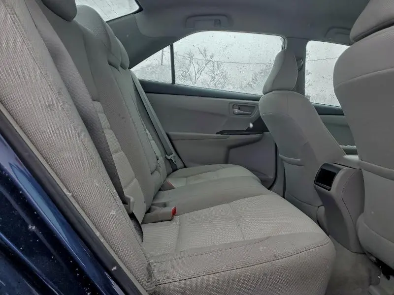 2016 TOYOTA CAMRY LE  