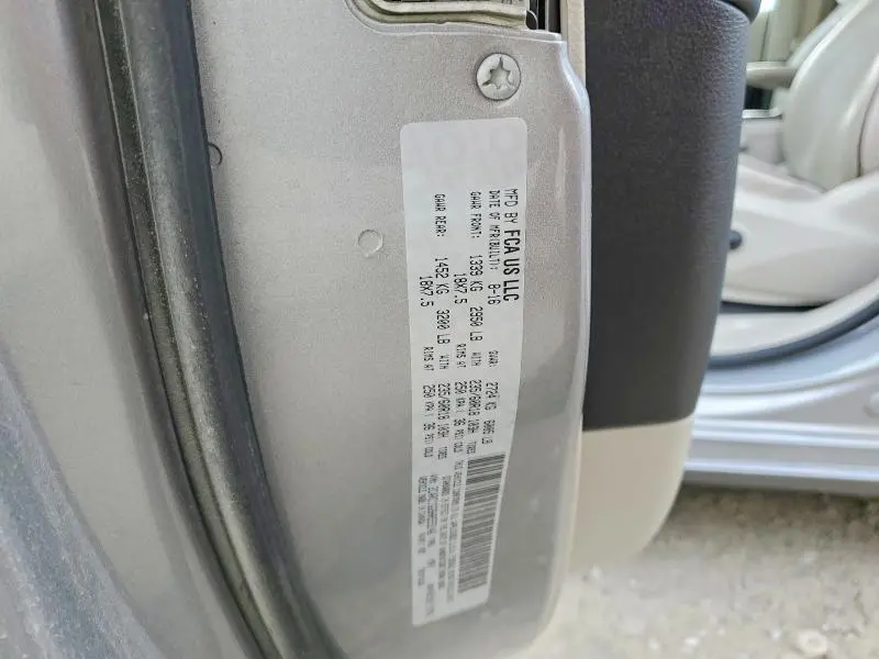 2017 CHRYSLER PACIFICA LIMITED  