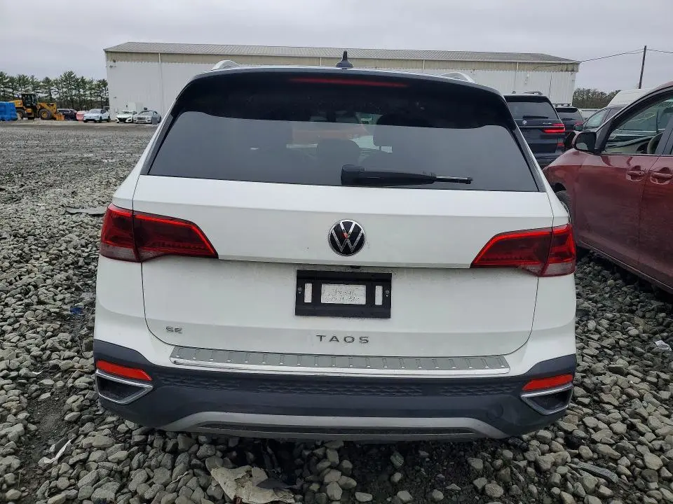2024 VOLKSWAGEN TAOS SE  