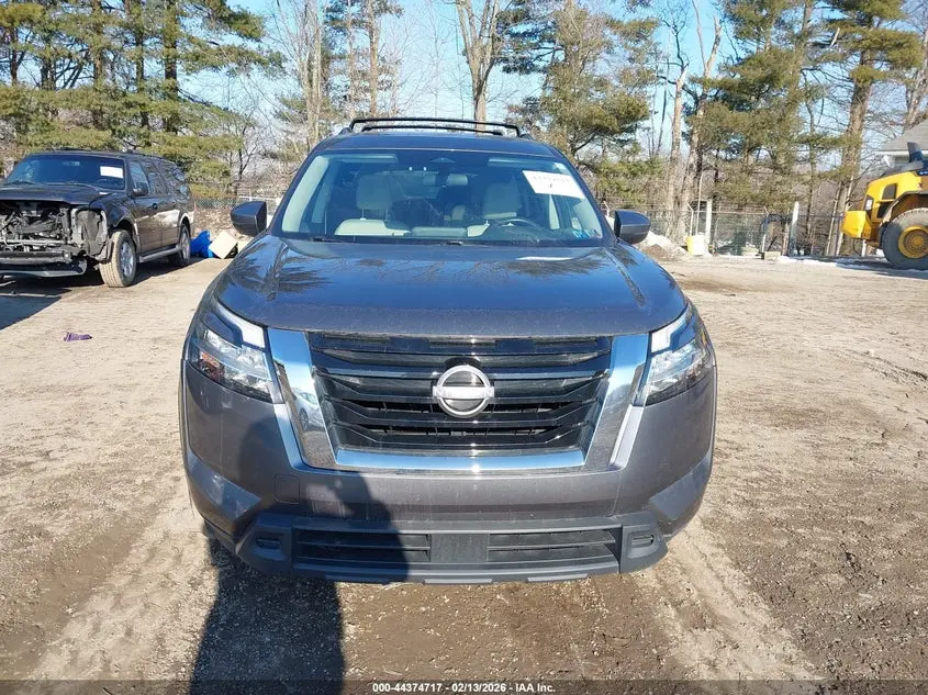 2022 NISSAN PATHFINDER SV 4WD