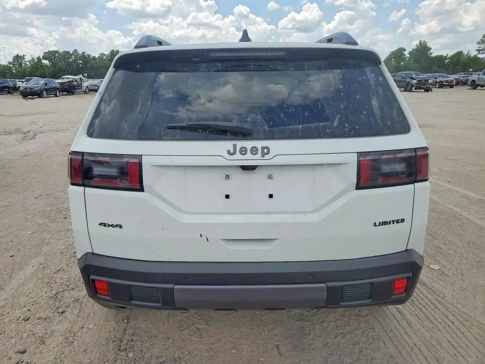 2026 JEEP CHEROKEE LAREDO  