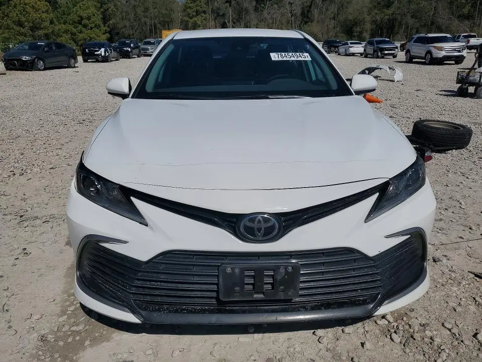 2021 TOYOTA CAMRY LE  