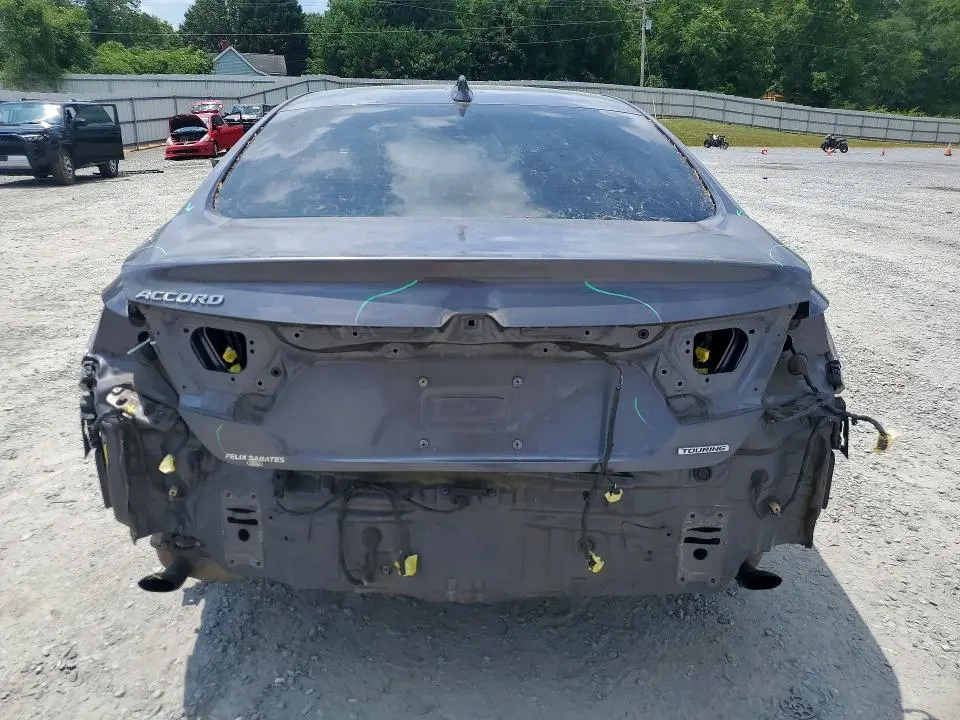 2018 HONDA ACCORD TOURING  
