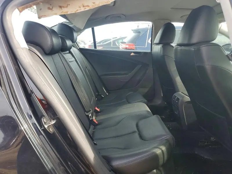 2010 VOLKSWAGEN PASSAT KOMFORT  