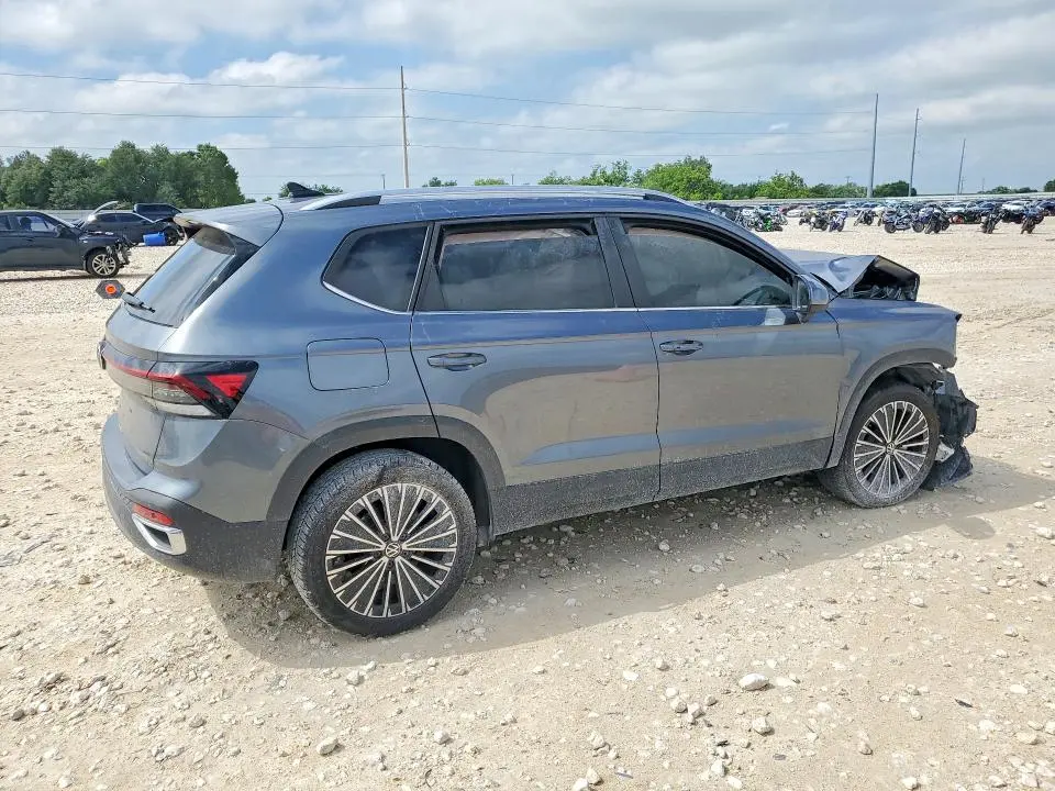 2025 VOLKSWAGEN TAOS SE  