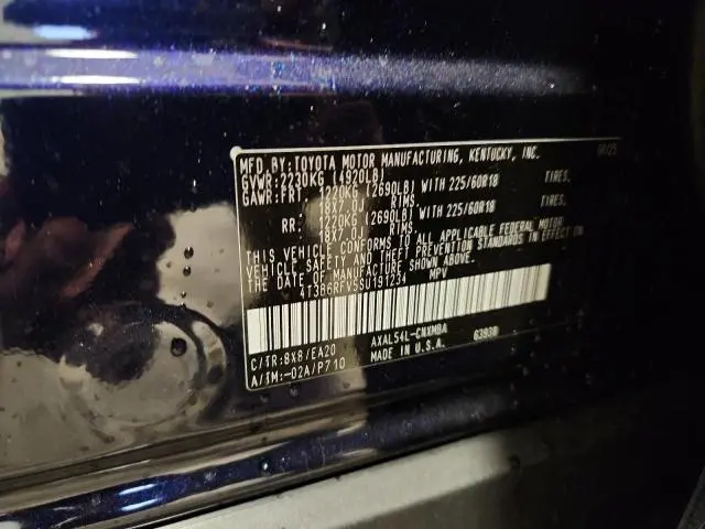 2025 TOYOTA RAV4 XLE PREMIUM  