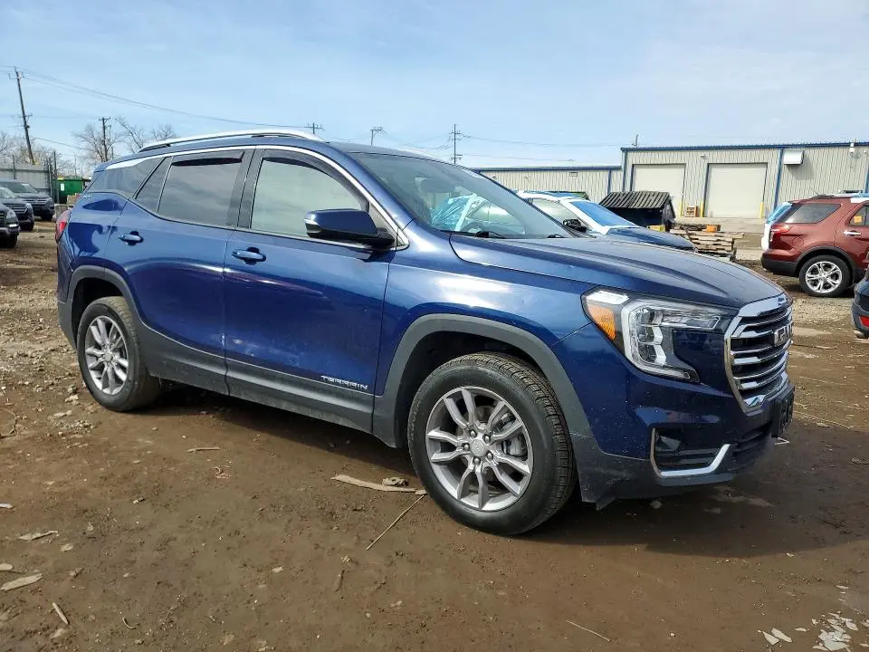 2022 GMC TERRAIN SLT  