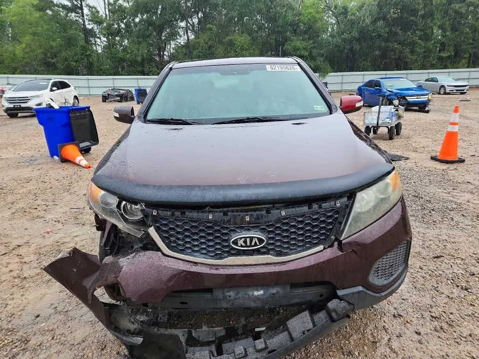 2012 KIA SORENTO LX  