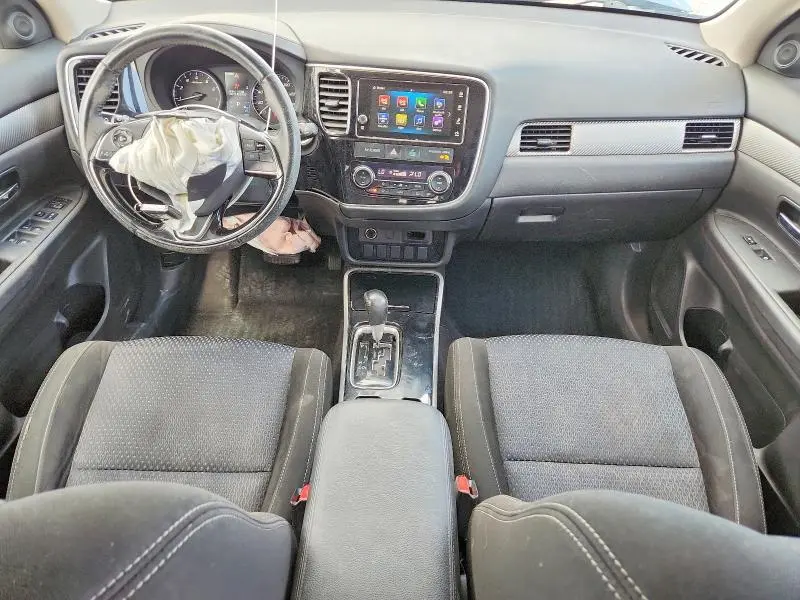 2017 MITSUBISHI OUTLANDER SE  