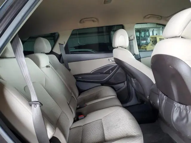 2018 HYUNDAI SANTA FE SE  