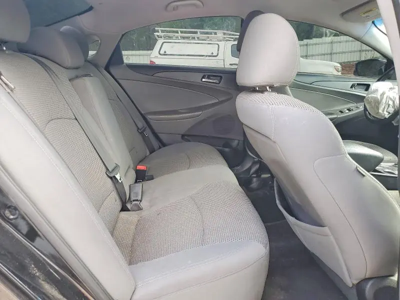 2013 HYUNDAI SONATA SE   