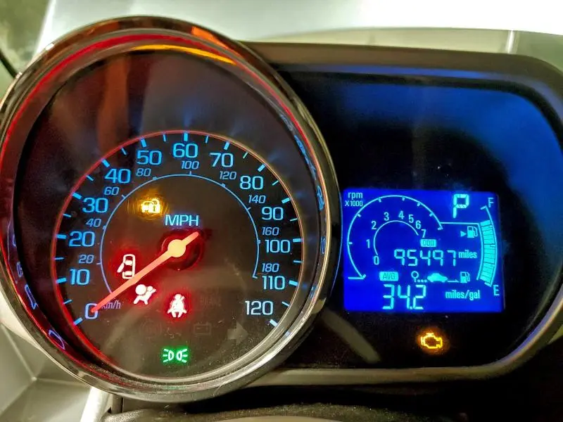 2015 CHEVROLET SPARK 1LT  