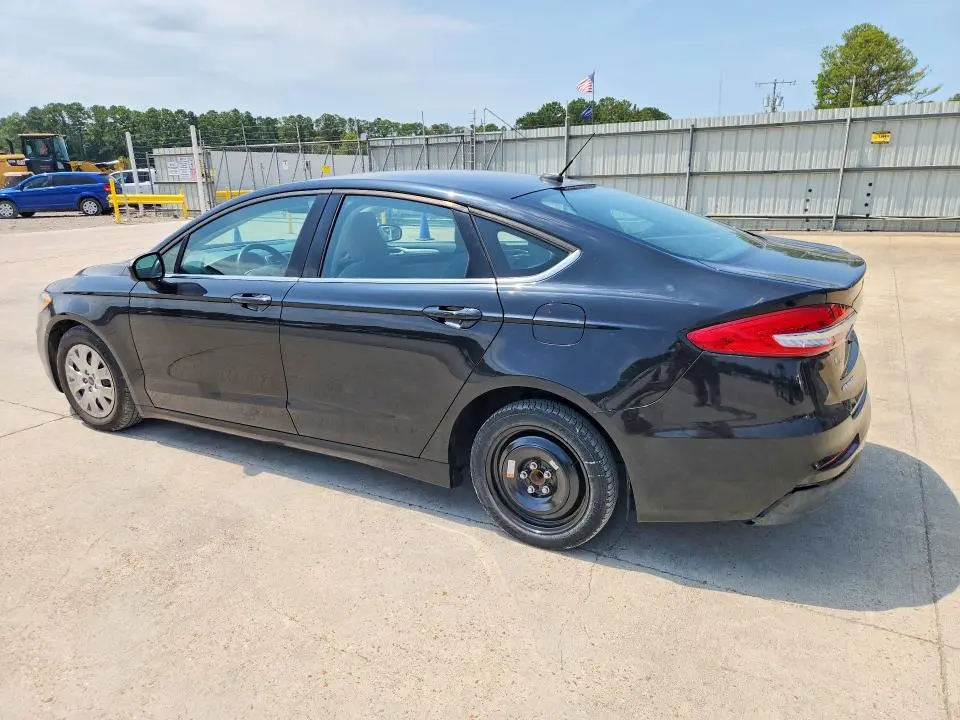 2019 FORD FUSION S  