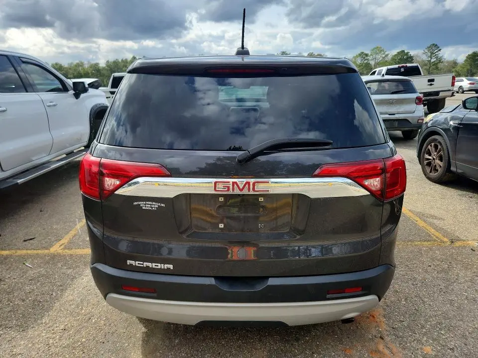 2018 GMC ACADIA SLE  