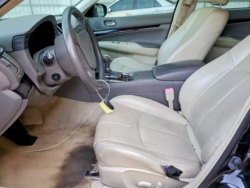 2013 INFINITI G37   