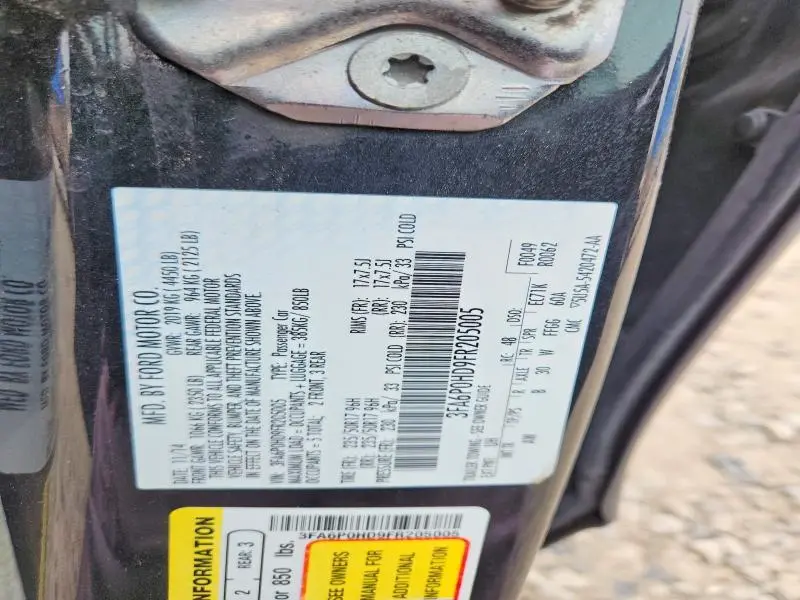 2015 FORD FUSION SE  