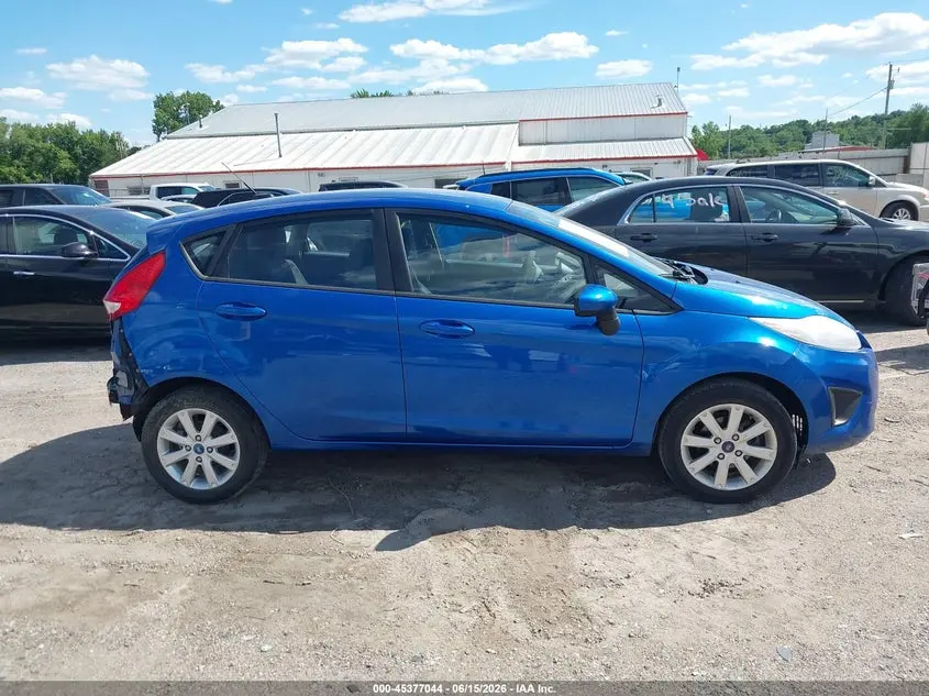 2011 FORD FIESTA SE