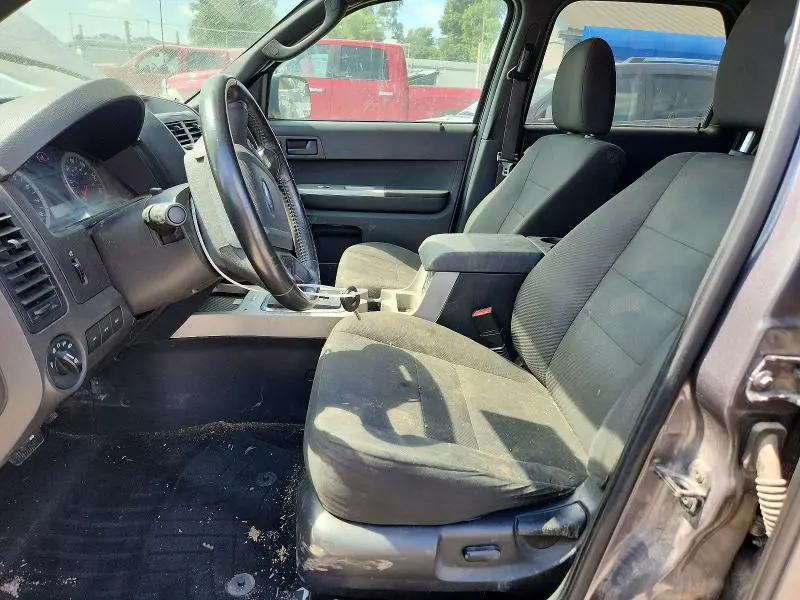 2012 FORD ESCAPE XLT  