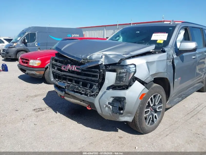 2024 GMC YUKON XL 4WD AT4