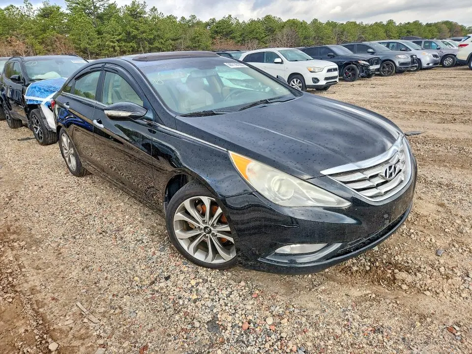2013 HYUNDAI SONATA SE  