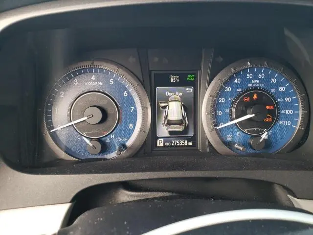 2018 TOYOTA SIENNA XLE  