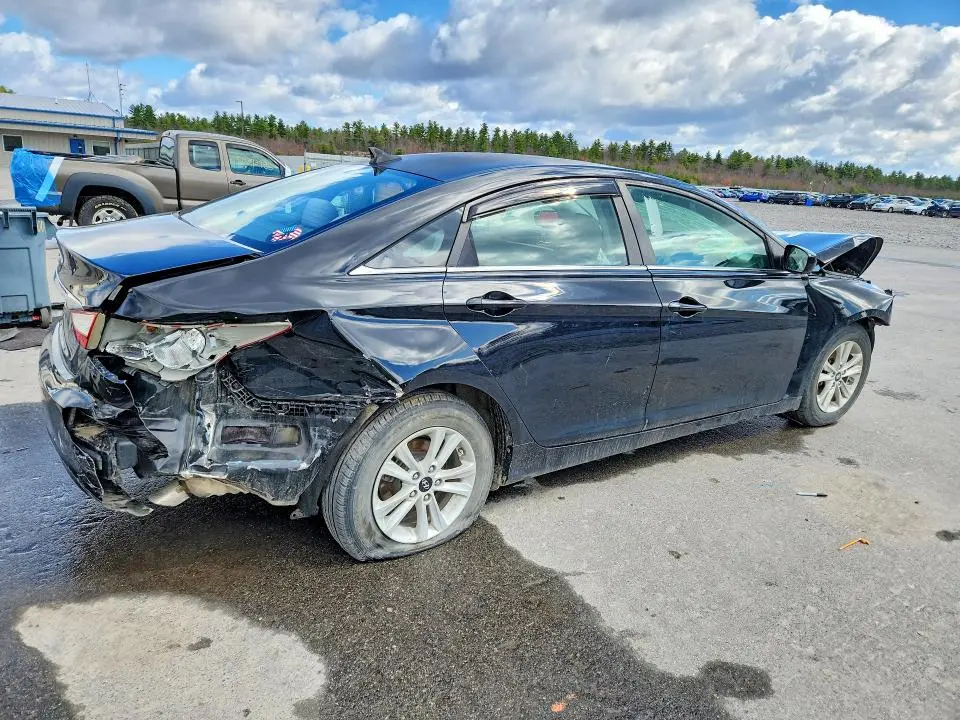 2011 HYUNDAI SONATA GLS  