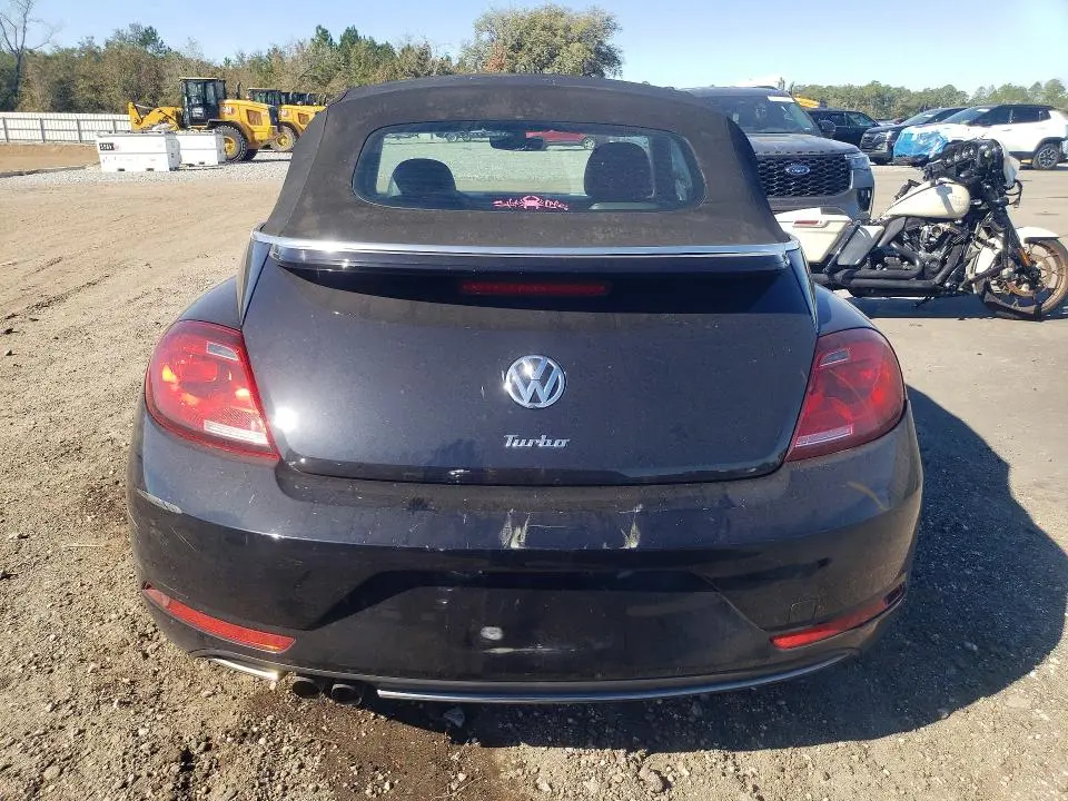 2017 VOLKSWAGEN BEETLE S/SE  