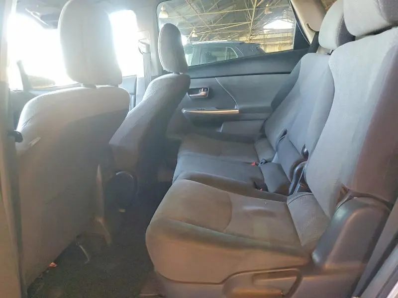 2014 TOYOTA PRIUS V THREE  