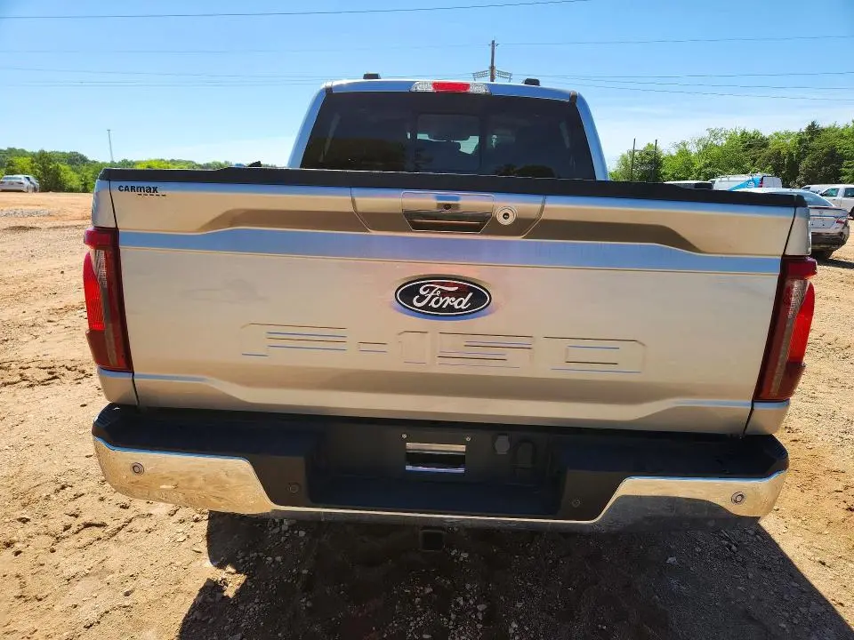 2024 FORD F150 XLT  