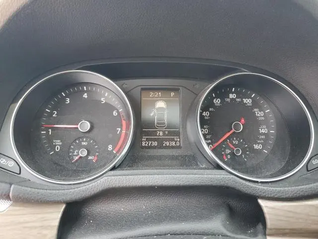 2016 VOLKSWAGEN PASSAT SE  