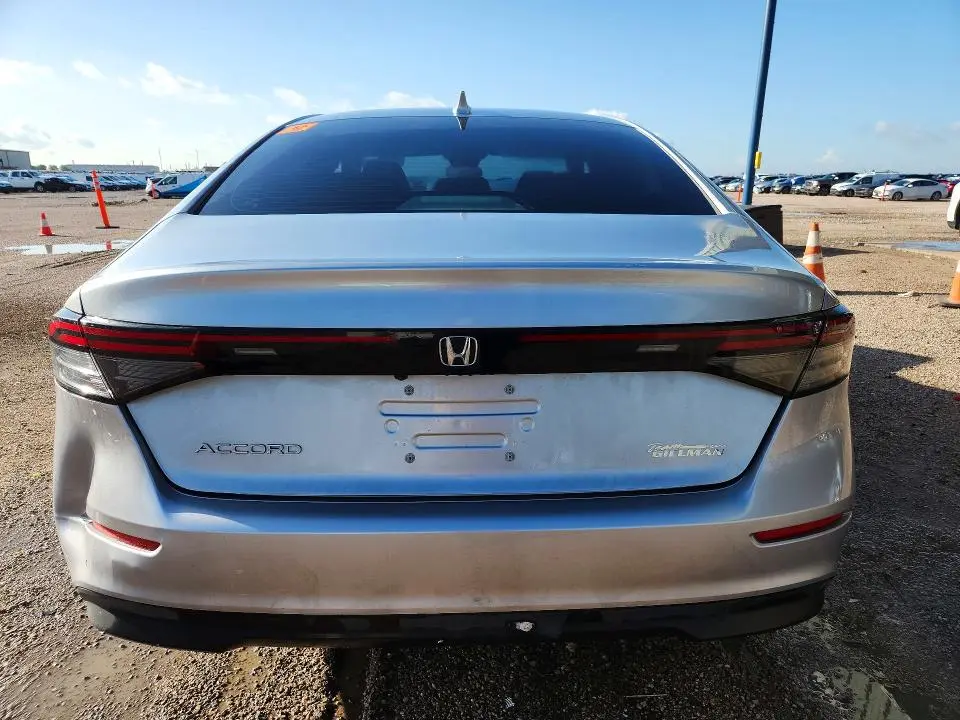 2025 HONDA ACCORD LX  
