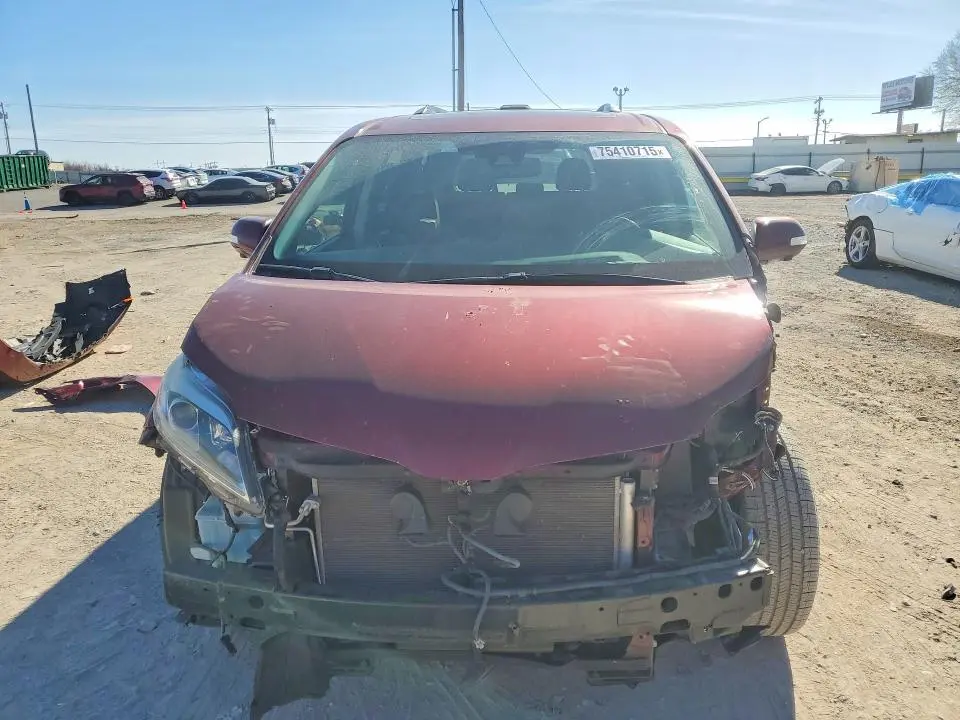 2019 TOYOTA SIENNA LIMITED PREMIUM 7-PASSENGER  