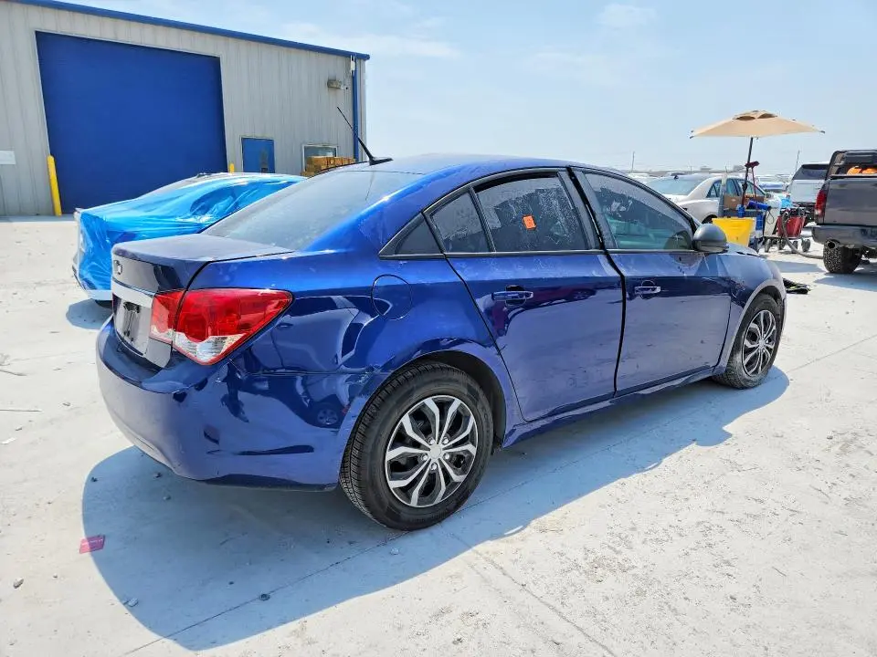 2013 CHEVROLET CRUZE LS  