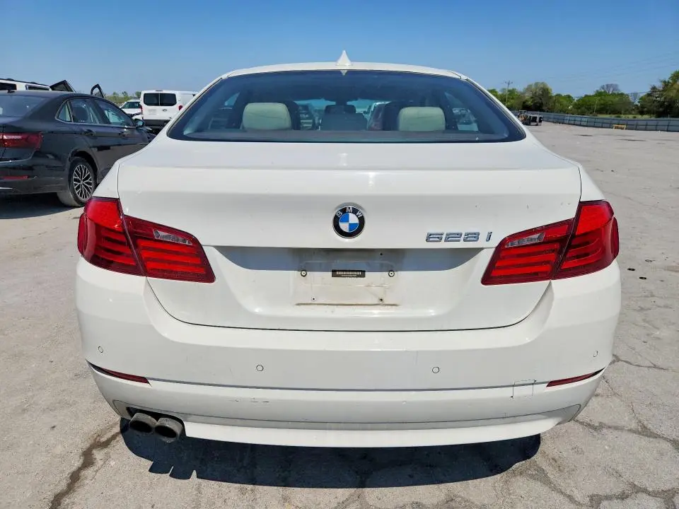 2012 BMW 528 XI  