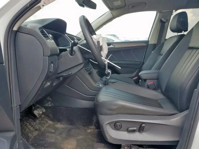 2023 VOLKSWAGEN TIGUAN SE  